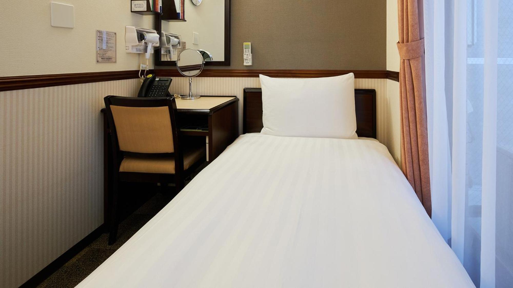 Toyoko Inn Tsudanuma-Eki Kita-Guchi Funabashi Room photo